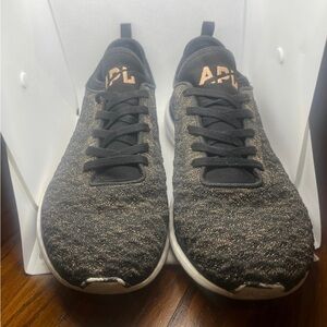 APL Techloom Phantom